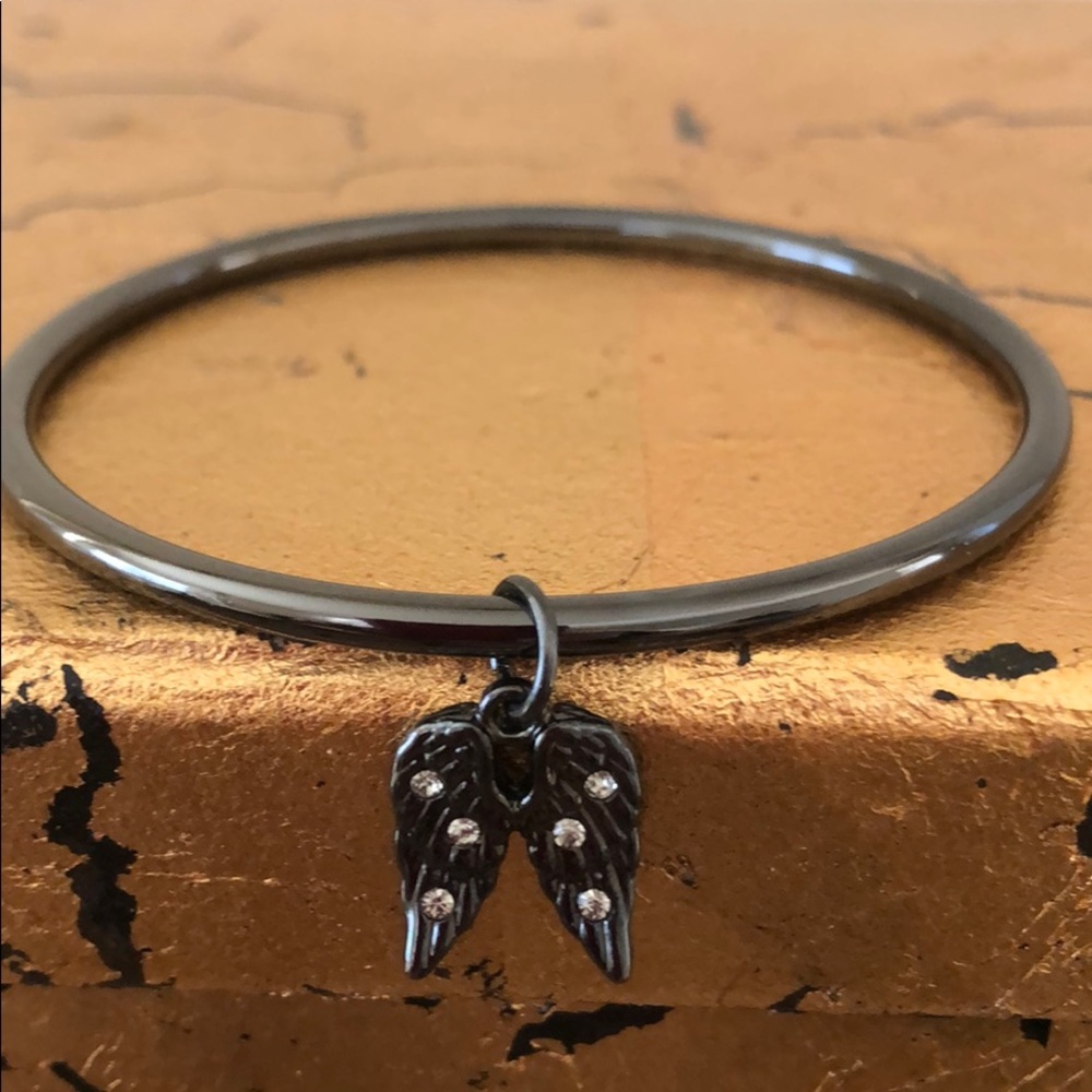 VS BANGLE GUNMETAL RHINESTONE ANGEL WINGS